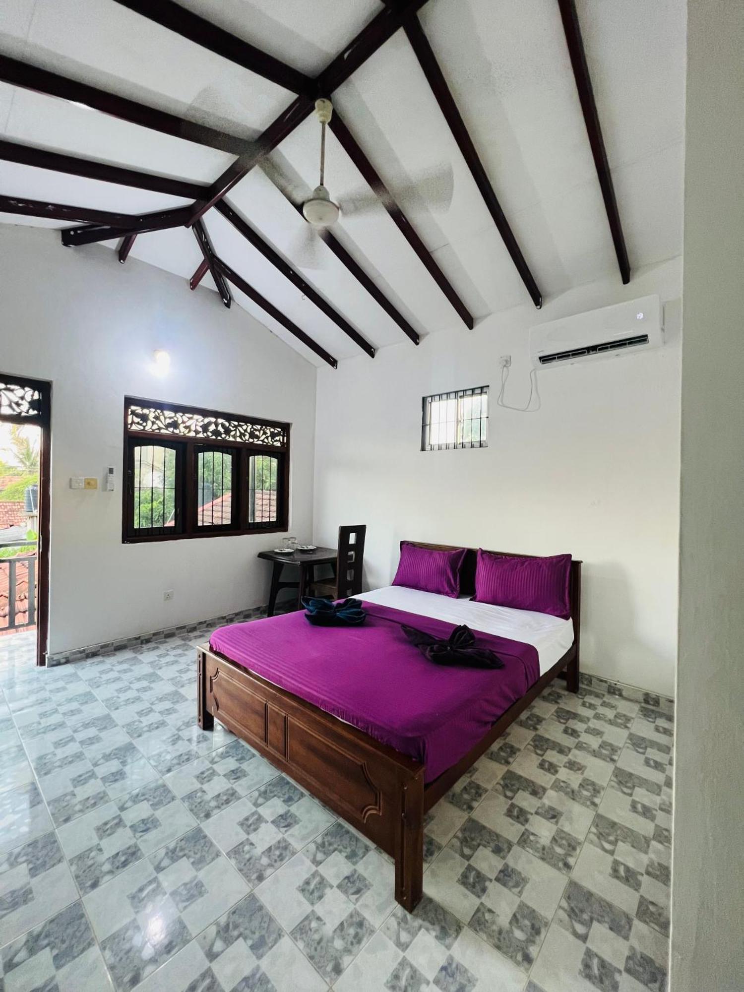 Honey Beach Hostel Negombo Zewnętrze zdjęcie